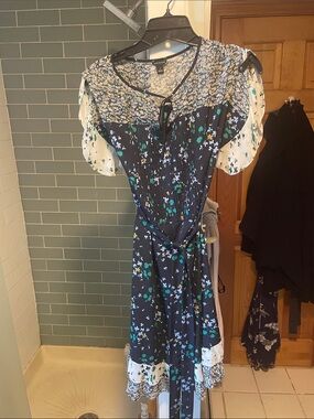 Ann Taylor Navy Floral Tie-Waist Midi Dress with Cream Accents